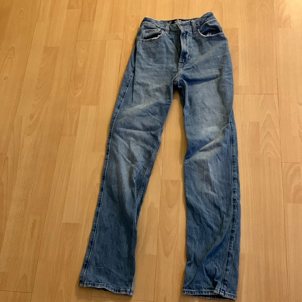 Hollister distressed jeans